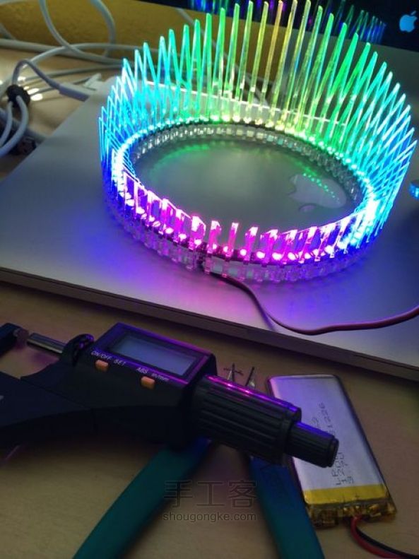 给你的女王制作一顶牛逼闪闪的激光皇冠