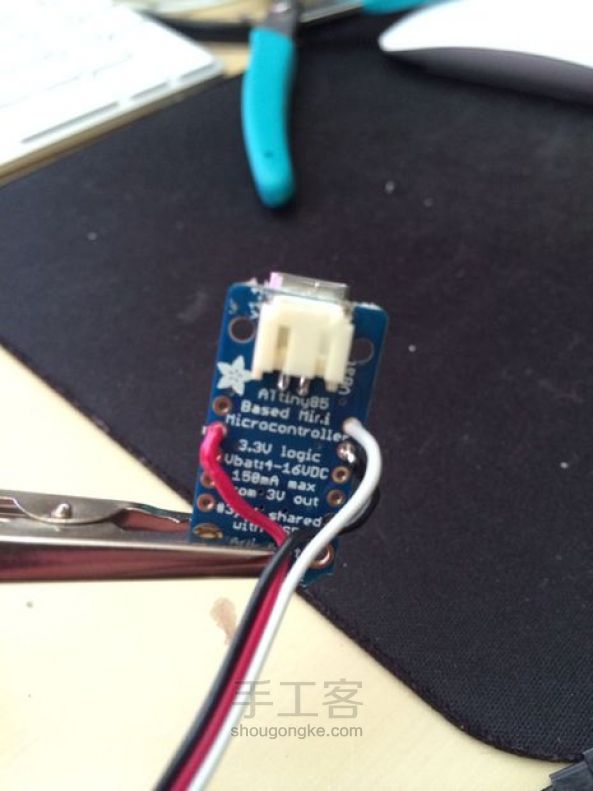 给你的女王制作一顶牛逼闪闪的激光皇冠