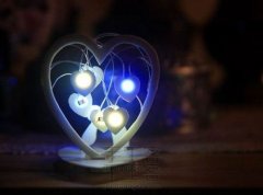 闪亮的led心礼物