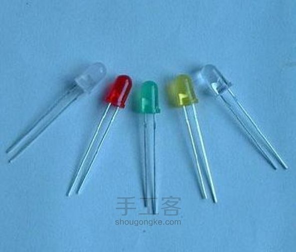 面包板实验:利用ArduinoIDE 语句控制灯的开关