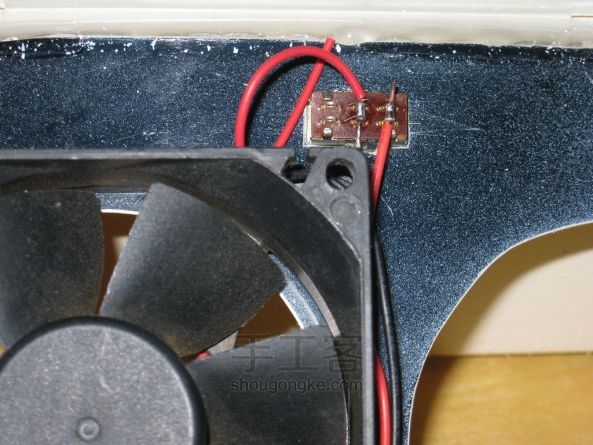 甭花钱买了,自己做个桌面加湿器得了!