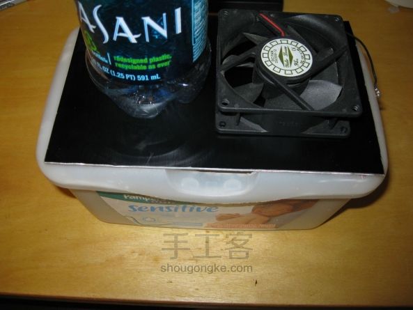 甭花钱买了,自己做个桌面加湿器得了!