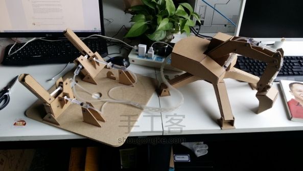 挖掘机技术哪家强?!