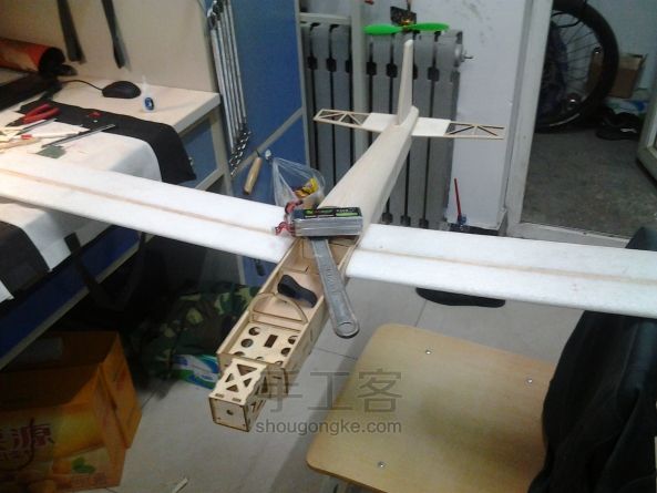 自主设计便携式1.3m翼展固定翼飞机Airwalker DIY创意手工