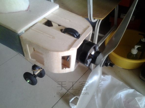 自主设计便携式1.3m翼展固定翼飞机Airwalker DIY创意手工