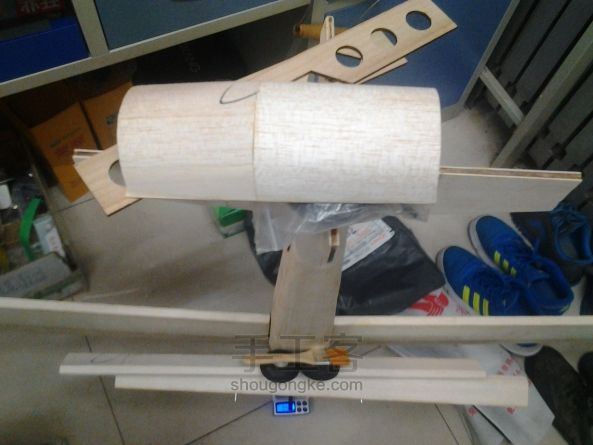 自主设计便携式1.3m翼展固定翼飞机Airwalker DIY创意手工