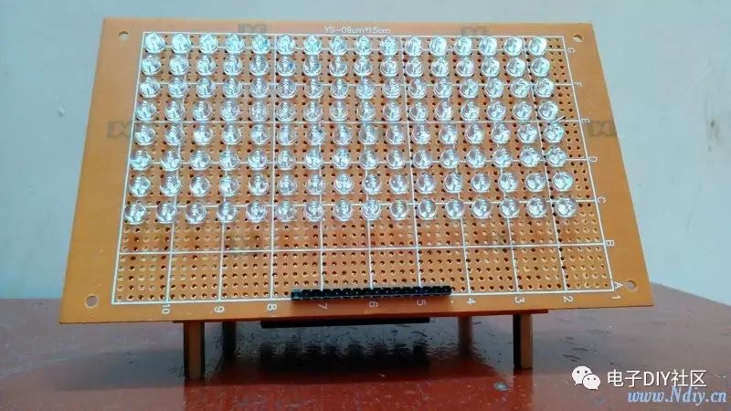 百分百成功 纯手工制作8*16点阵屏 左移屏效果